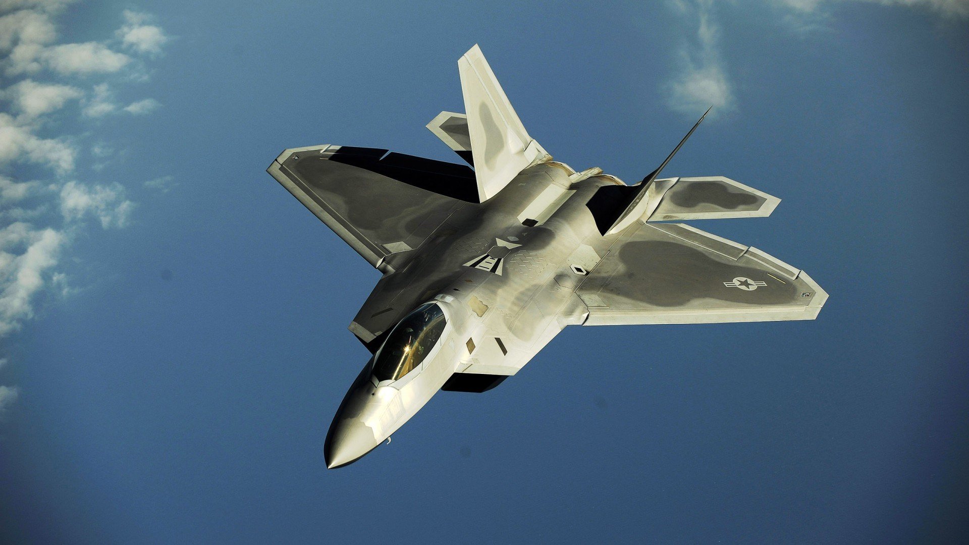 中立B男队技术分段稳定性提升，中立场比赛是什么意思