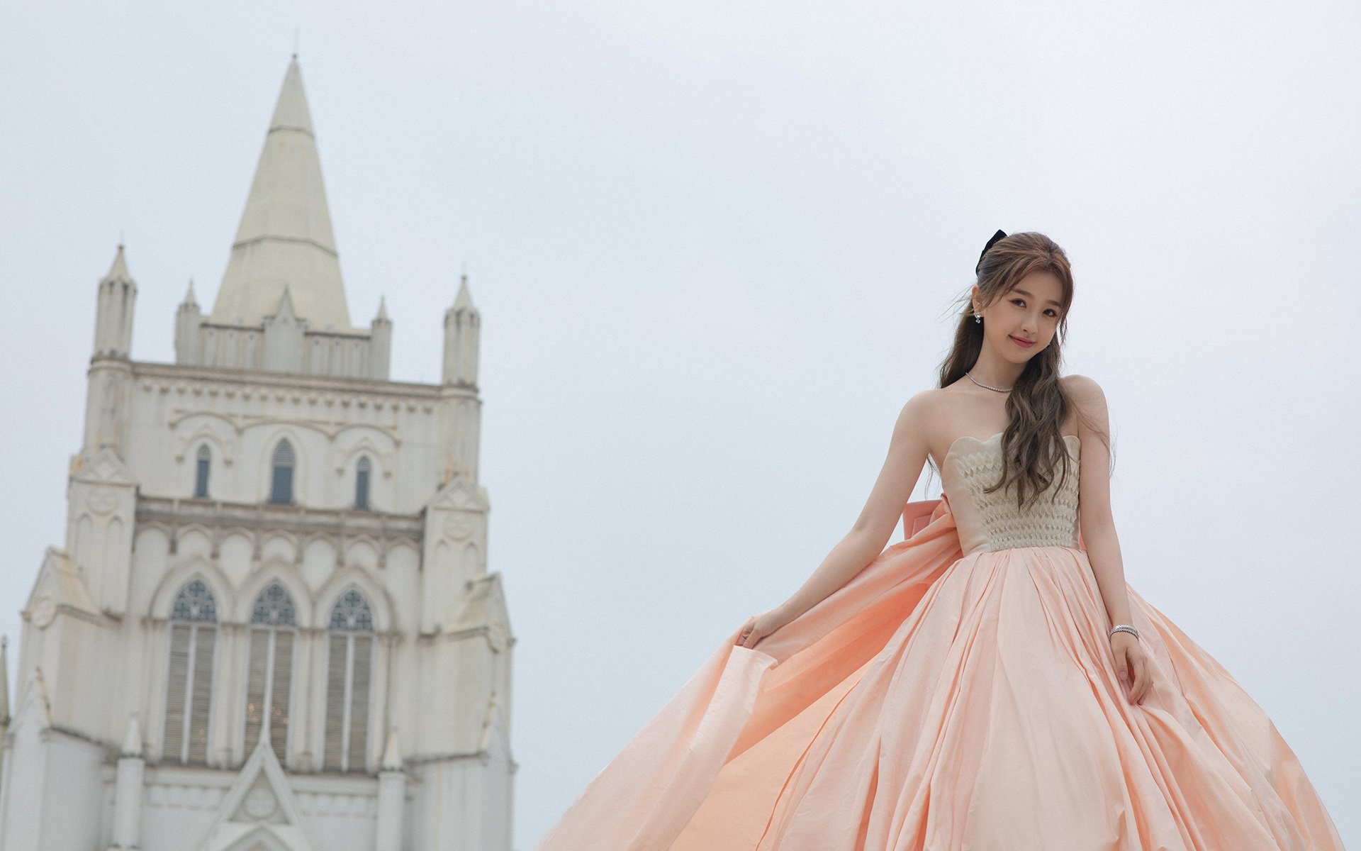 Leyu Sports (乐鱼体育)-李冰洁冲刺阶段表现令人惊艳，李冰洁训练视频