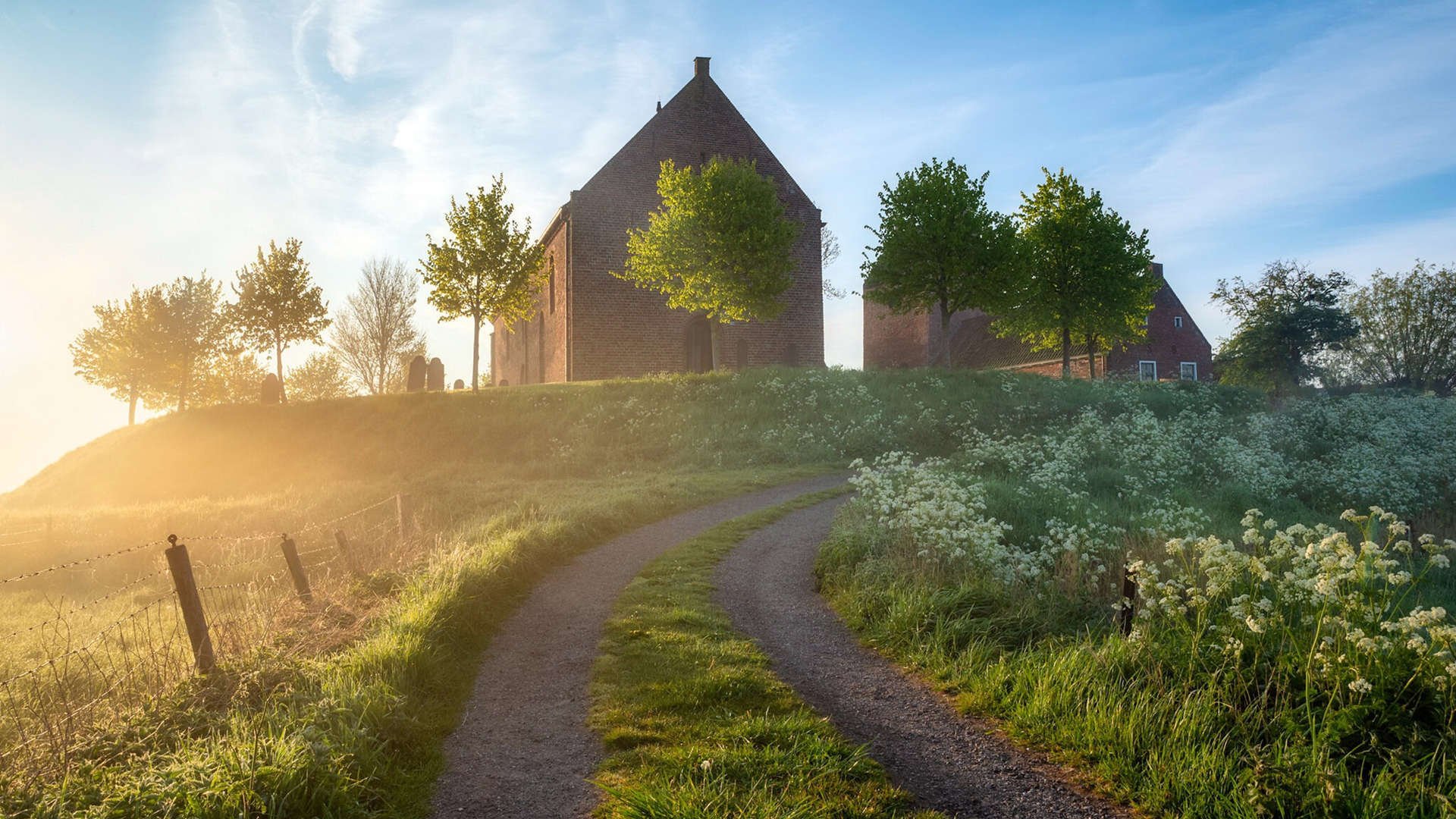 职业联赛开展球员心理健康讲座促进身心健康,足球心理训练对于青少年球员产生的影响